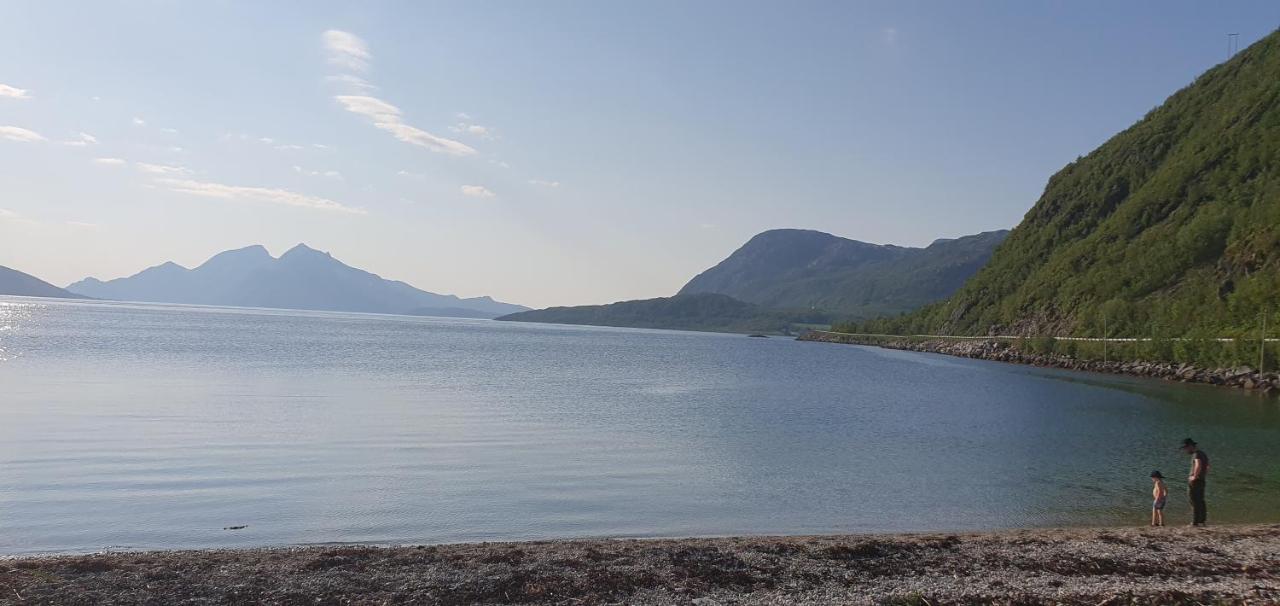 Tromsoapartment Silent Area With Nice View I Have Warm Caravan For Rent Same Place, 4 People Eksteriør bilde