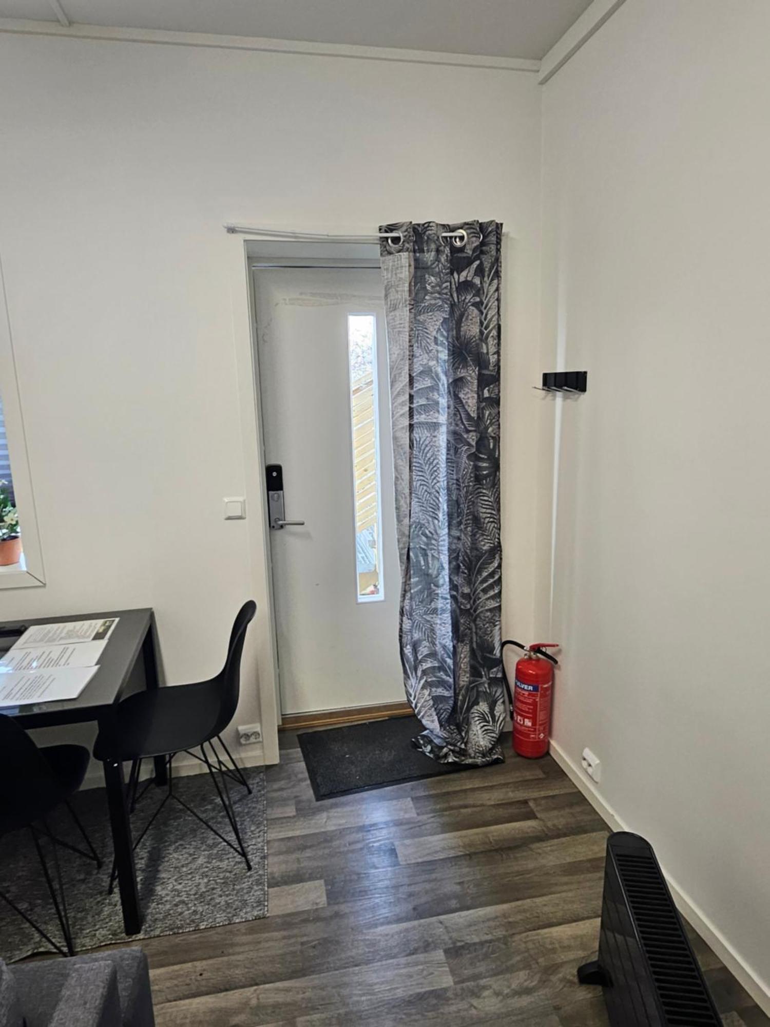 Tromsoapartment Silent Area With Nice View I Have Warm Caravan For Rent Same Place, 4 People Eksteriør bilde