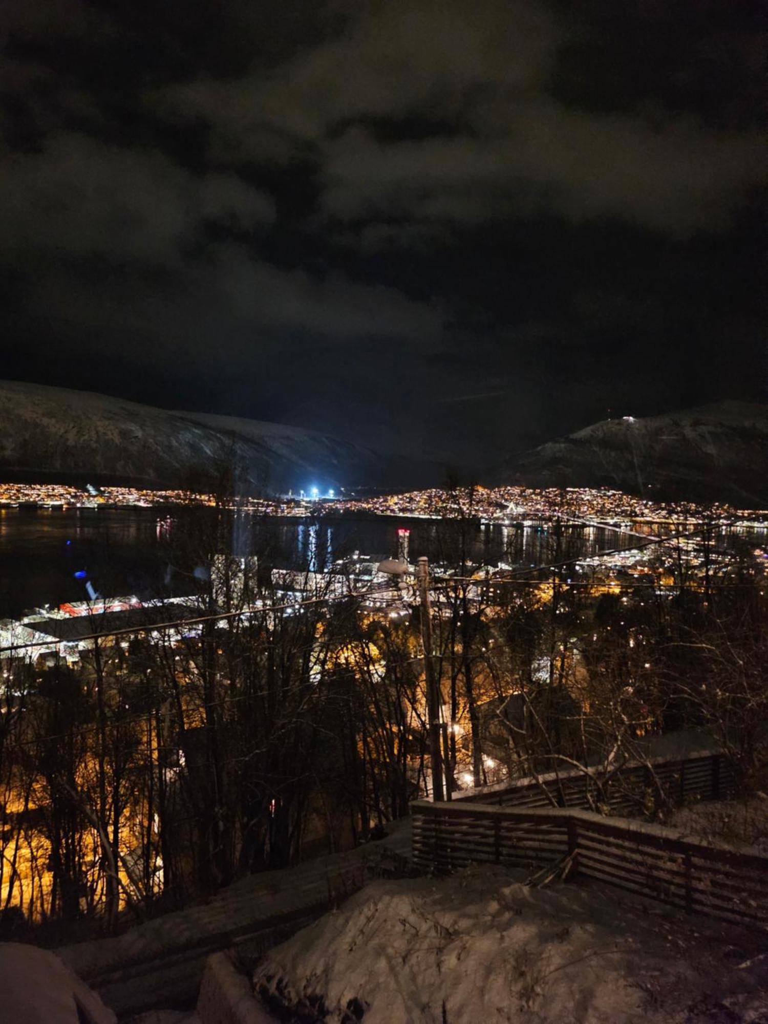Tromsoapartment Silent Area With Nice View I Have Warm Caravan For Rent Same Place, 4 People Eksteriør bilde